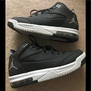 Boys Youth Nike Jordan Flight Origin 3 BG (5Y) ❤️